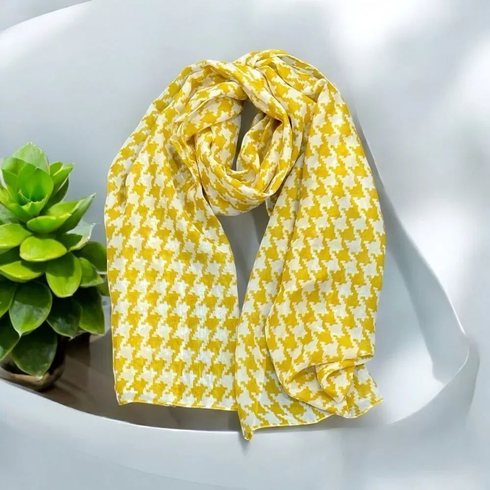 NWOT Women’s Checker Print Scarf in Yellow Gold & White Color